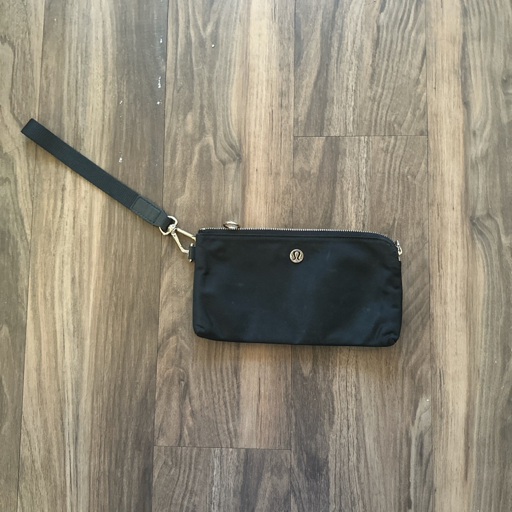 Lululemon Athletica Black Key & Card Holder